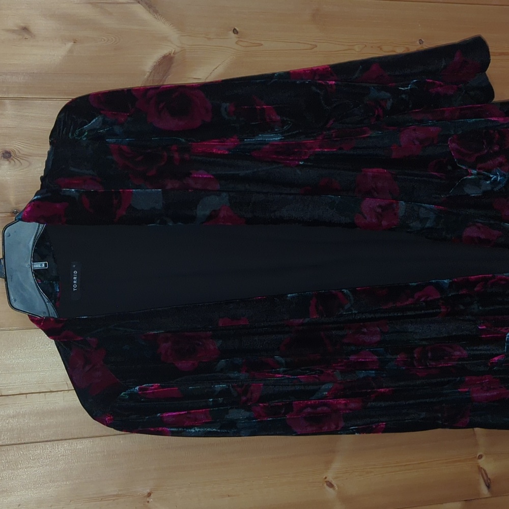Torrid Women’s Floral Velvet Lined Long Coat - Picture 4 of 12